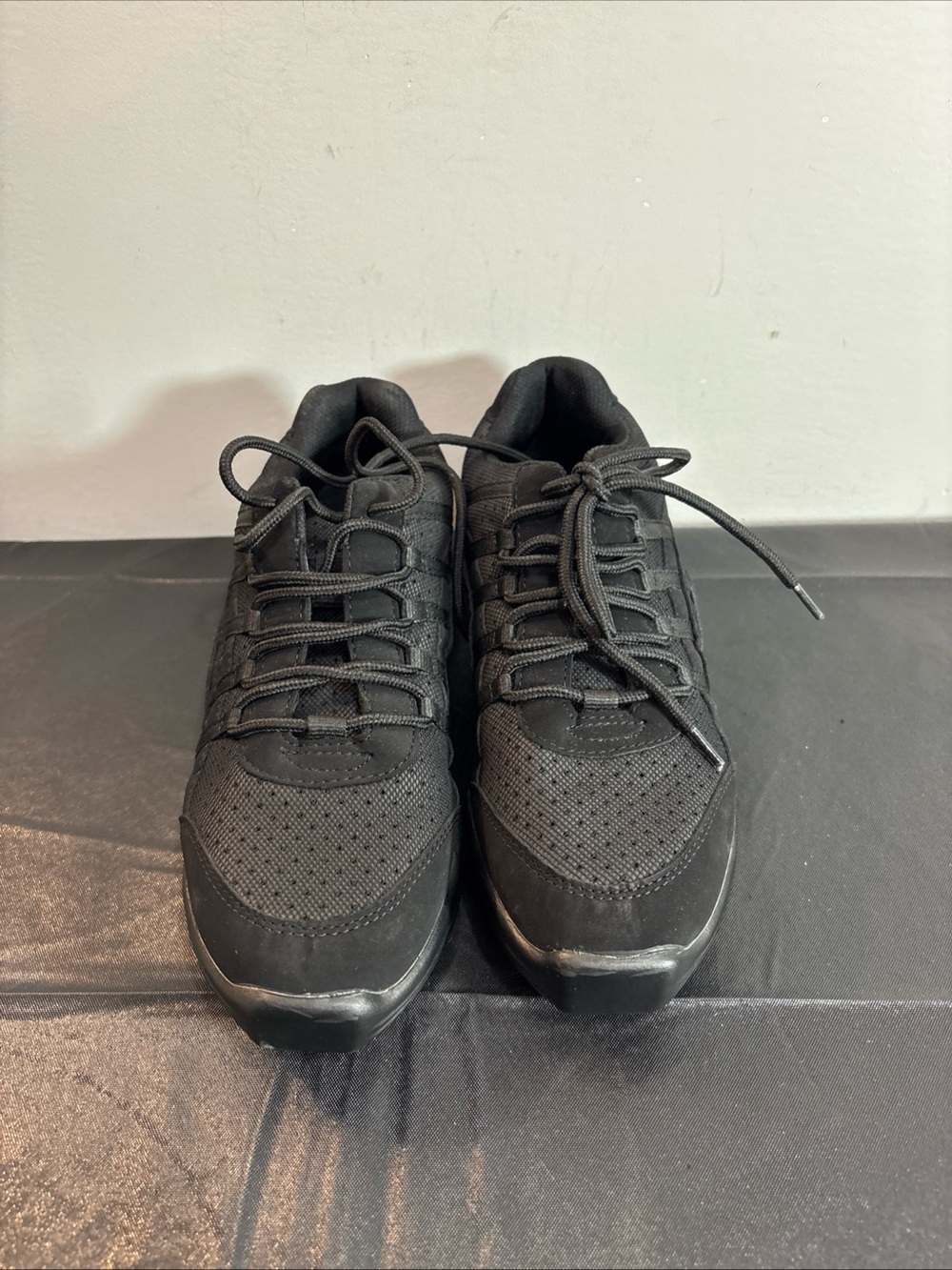 Capezio Women’s Black Jazz/Dance Sneakers All-Blackout Design Sz 9.5.